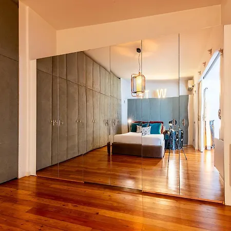 Luxurious Loft - River View Апартаменты *