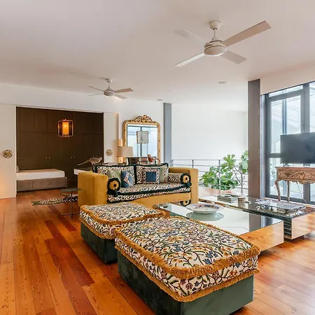 Luxurious Loft - River View Apartman *